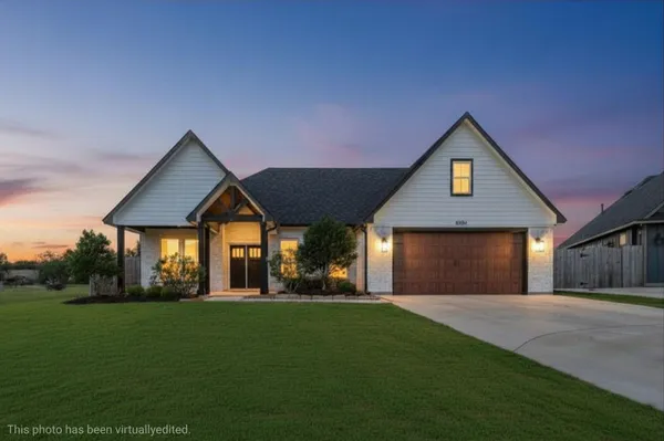 $549,900 | 800 Greystone Lane, Angleton, TX 77515
