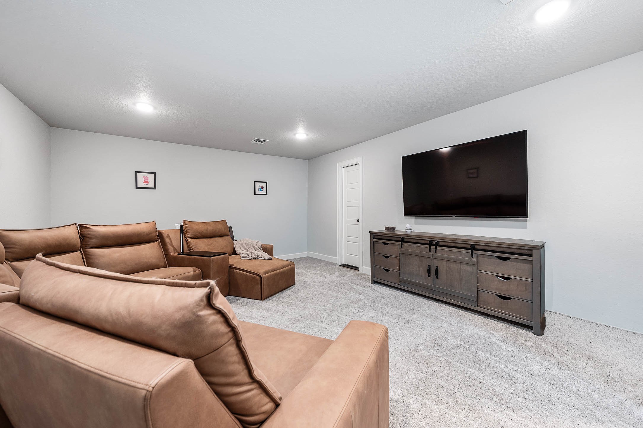 800 Greystone Lane Angleton, TX 77515 - Photo 35 of 49 Upstairs Living Room / Gameroom