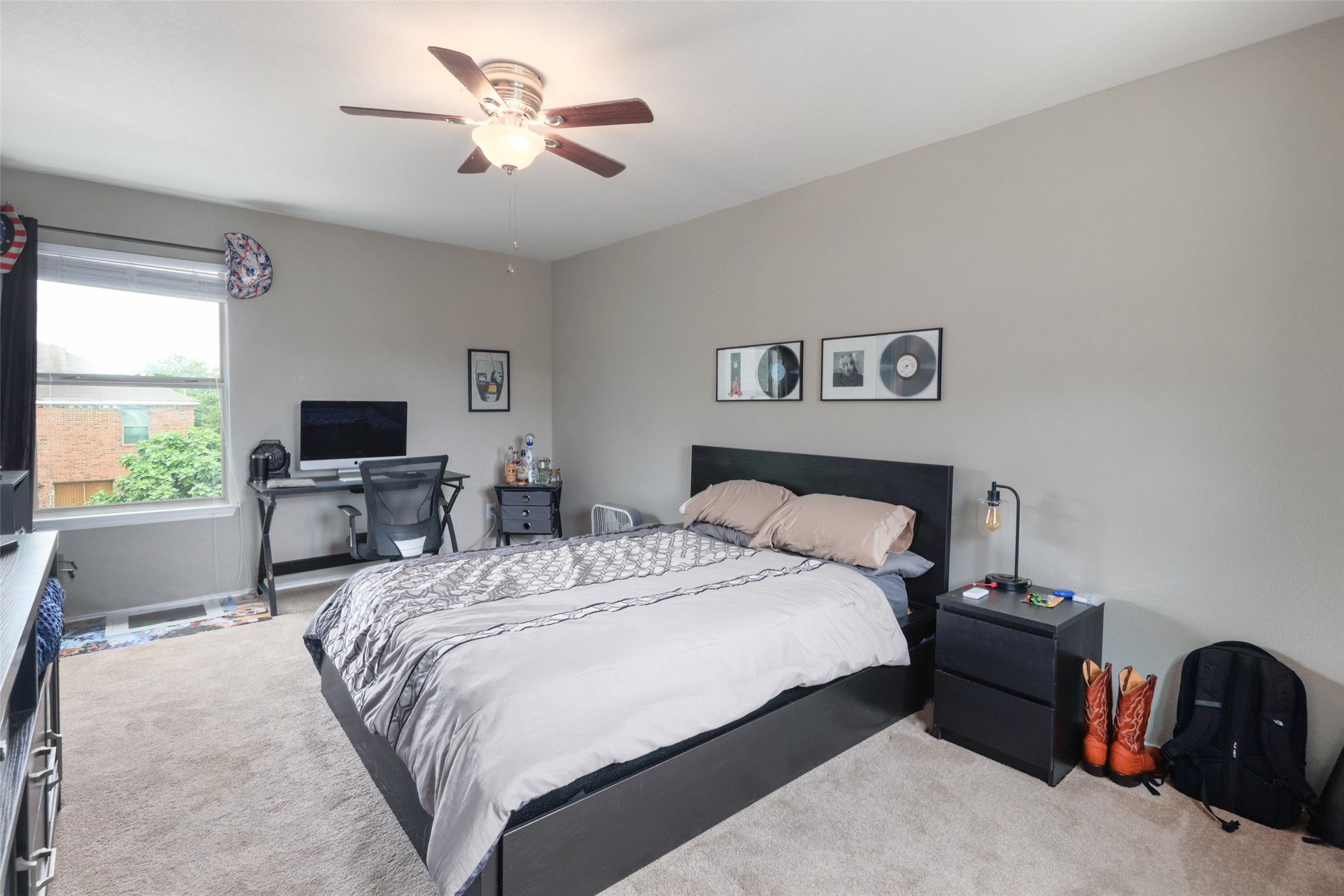 5307 Viewpoint Drive Austin, TX 78744 - Photo 16 of 29