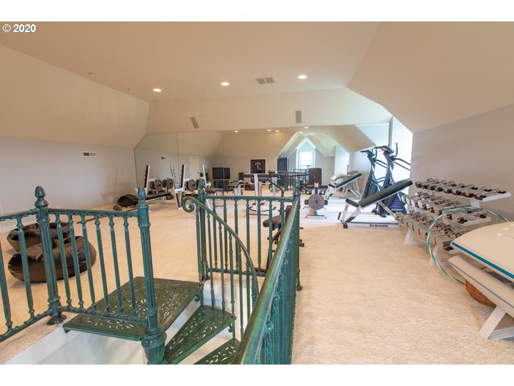 12900 Beck Road Dallas, OR 97338 - Photo 17 of 32