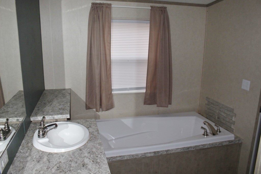 14 Midkiff Road Branchland, WV 25506 - Photo 12 of 29 Gallery Image 12