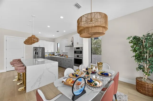 $1,295,000 | 1935 Shore Acres Boulevard Northeast, St. Petersburg, FL 33703