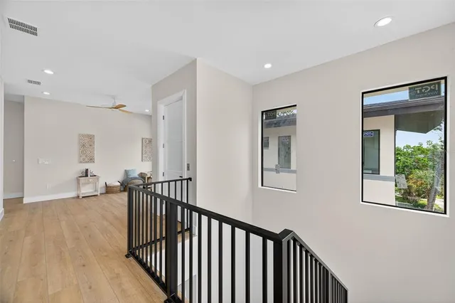 $1,295,000 | 1935 Shore Acres Boulevard Northeast, St. Petersburg, FL 33703