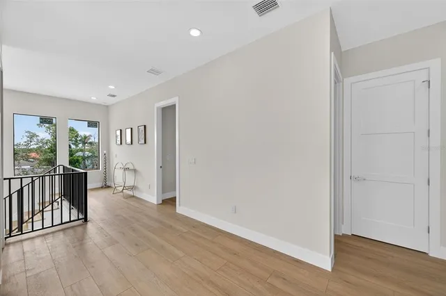 $1,295,000 | 1935 Shore Acres Boulevard Northeast, St. Petersburg, FL 33703