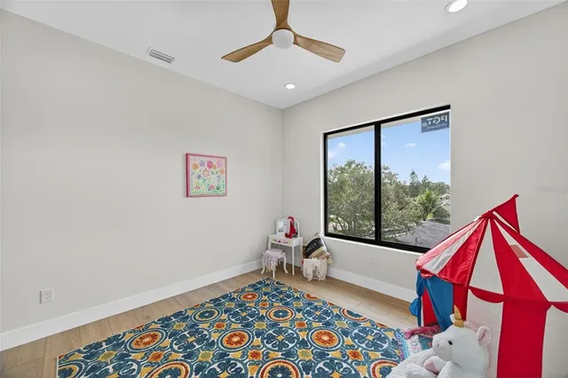 $1,295,000 | 1935 Shore Acres Boulevard Northeast, St. Petersburg, FL 33703