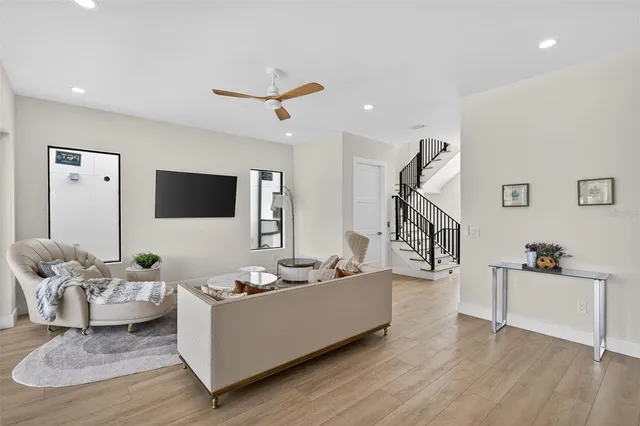 $1,295,000 | 1935 Shore Acres Boulevard Northeast, St. Petersburg, FL 33703