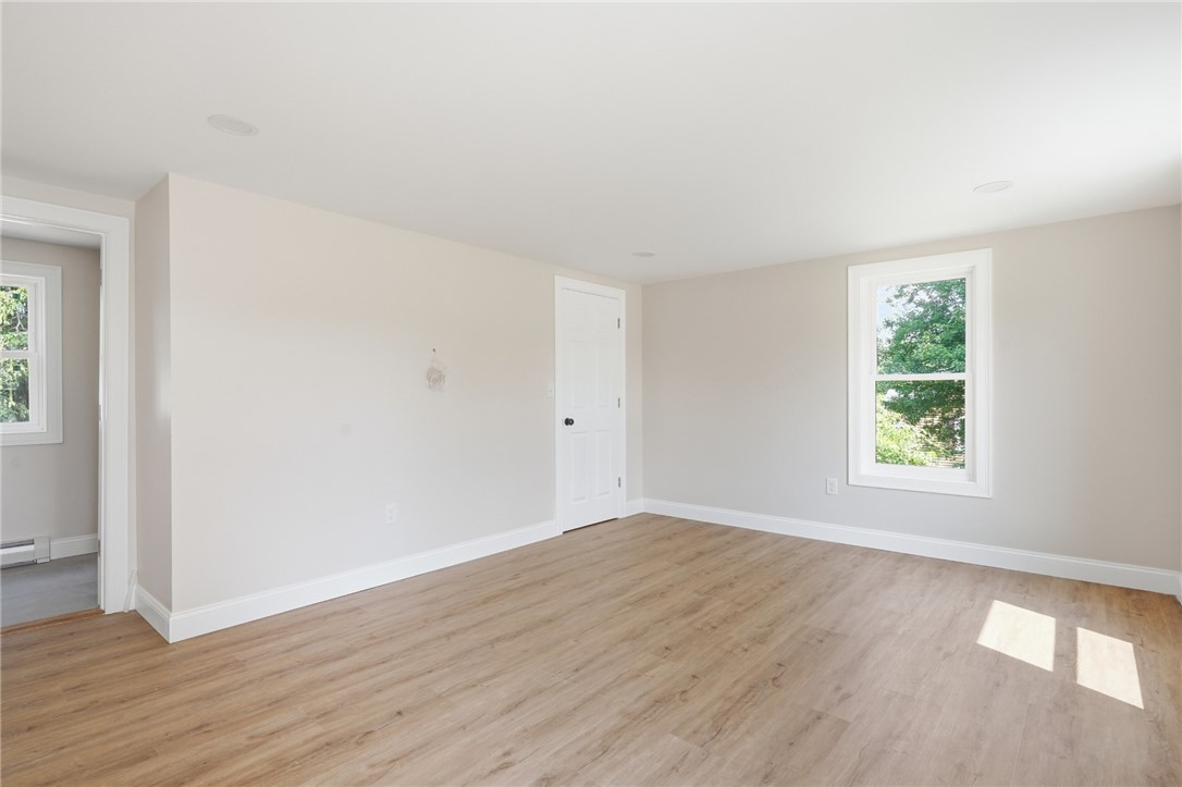 533 Scituate Avenue Cranston, RI 02921 - Photo 23 of 44