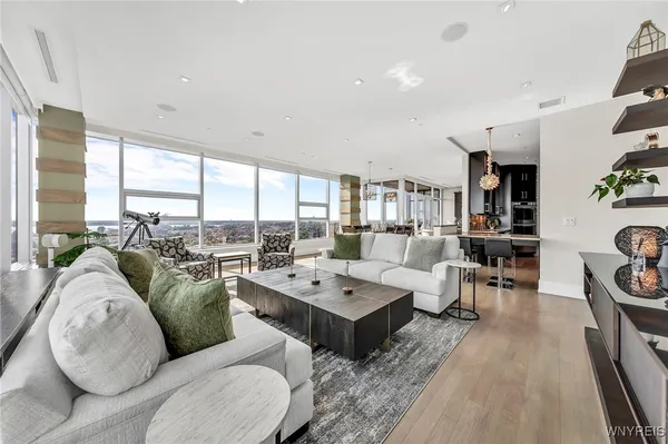 $1,550,000 | 200 Delaware Avenue, Unit 1501, Buffalo, NY 14202