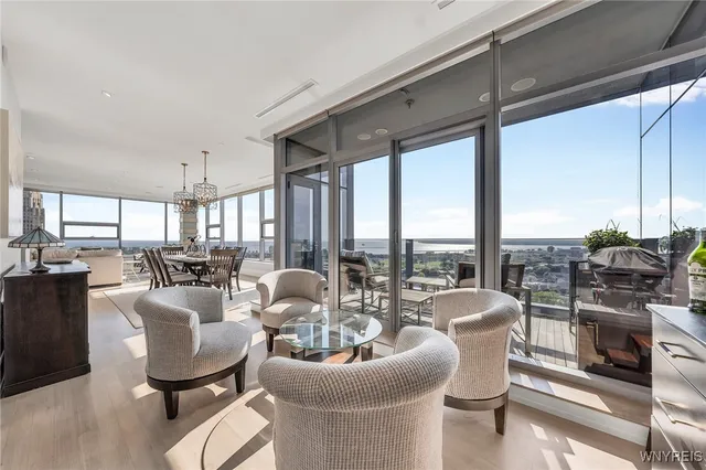 $1,550,000 | 200 Delaware Avenue, Unit 1501, Buffalo, NY 14202