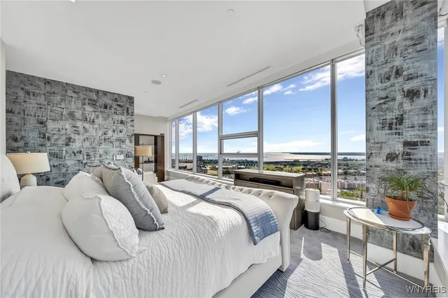 $1,550,000 | 200 Delaware Avenue, Unit 1501, Buffalo, NY 14202