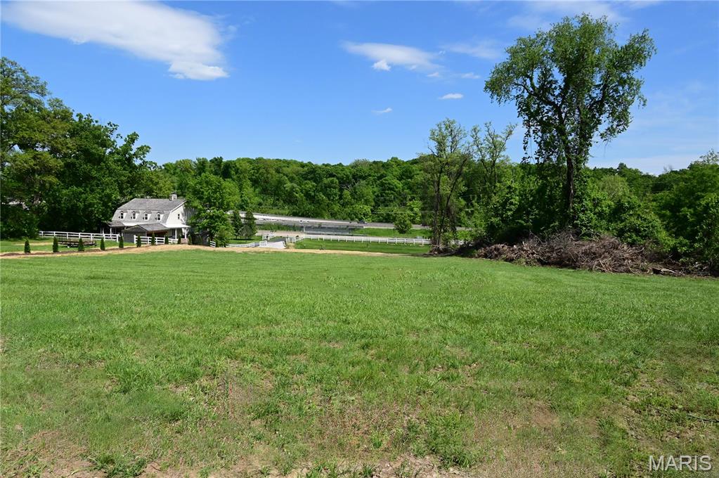 63 South Woods Mill Road Chesterfield, MO 63017 - Photo 5 of 19