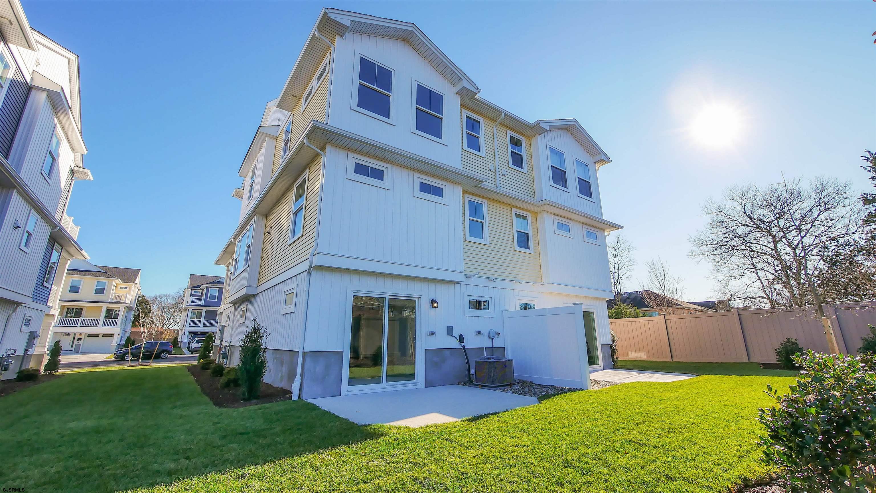 539 Sunset Avenue Somers Point, NJ 08244 - Photo 32 of 34 a view of an apartment with a backyard