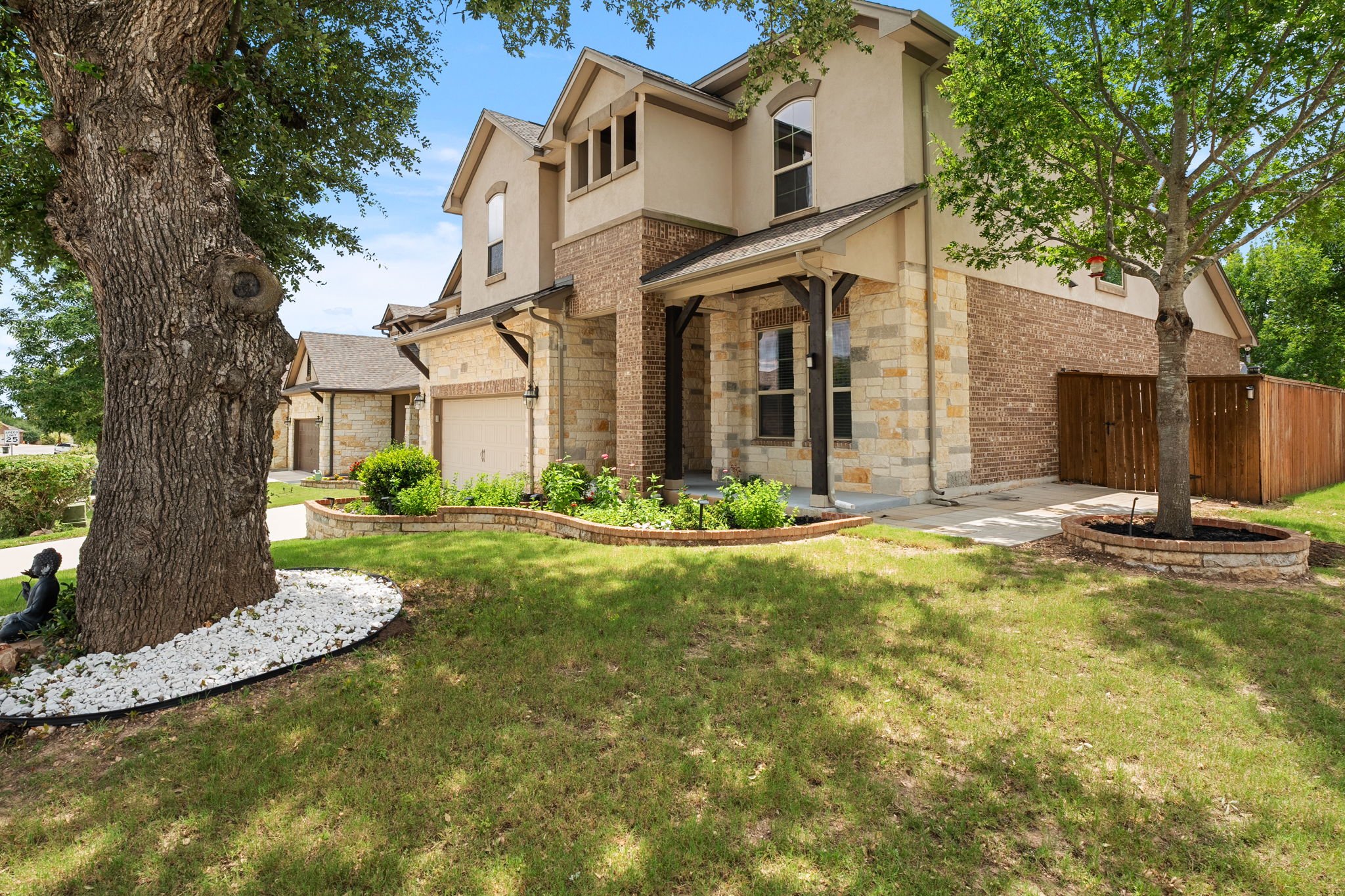 267 Fort Cobb Way Georgetown, TX 78628 - Photo 4 of 40