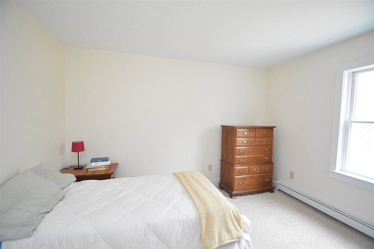 279 Lee Hook Road Lee, NH 03861 - Photo 10 of 38