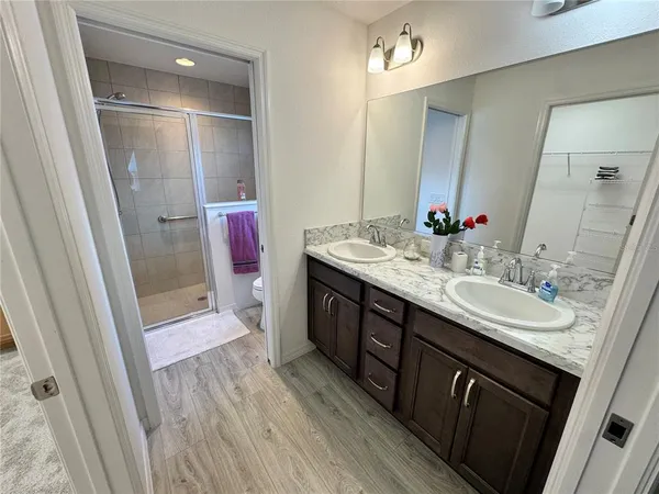 $1,800 | 5822 Roudell Way, The Villages, FL 32163