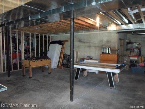 4300 Cullen Road Fenton, MI 48430 - Photo 32 of 43 SAM_3757.jpg