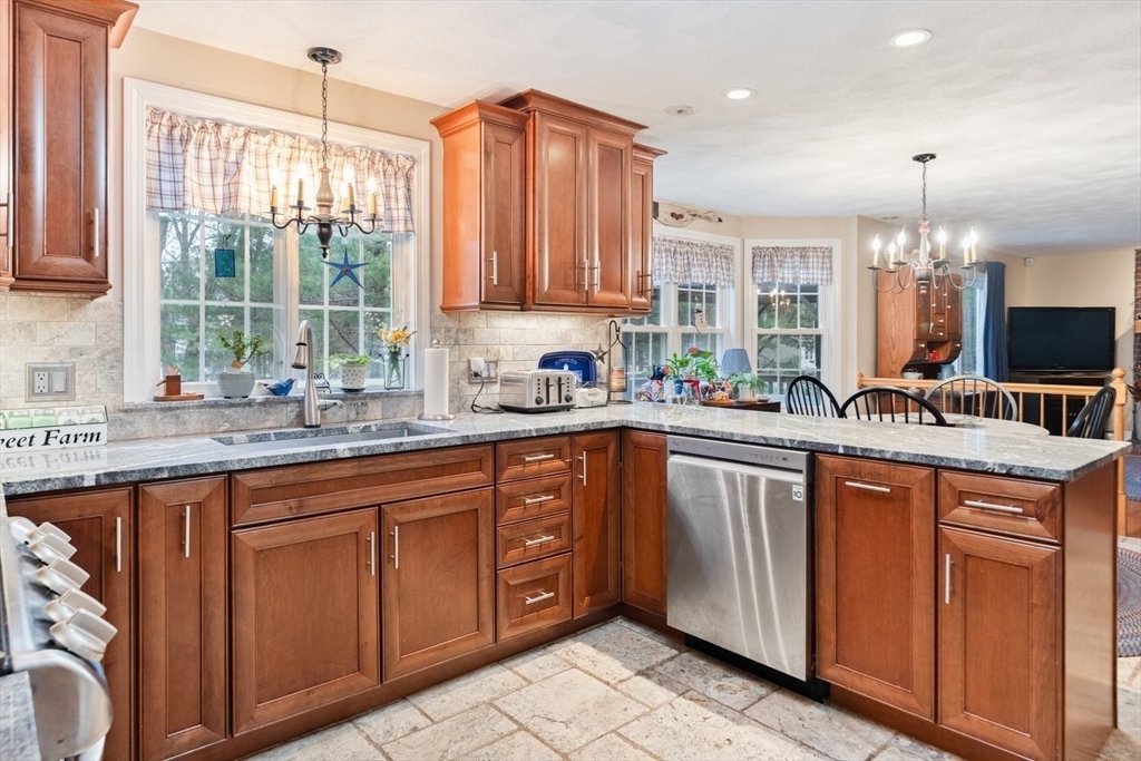 5 Tamarack Trail Coventry, RI 02816 - Photo 12 of 39