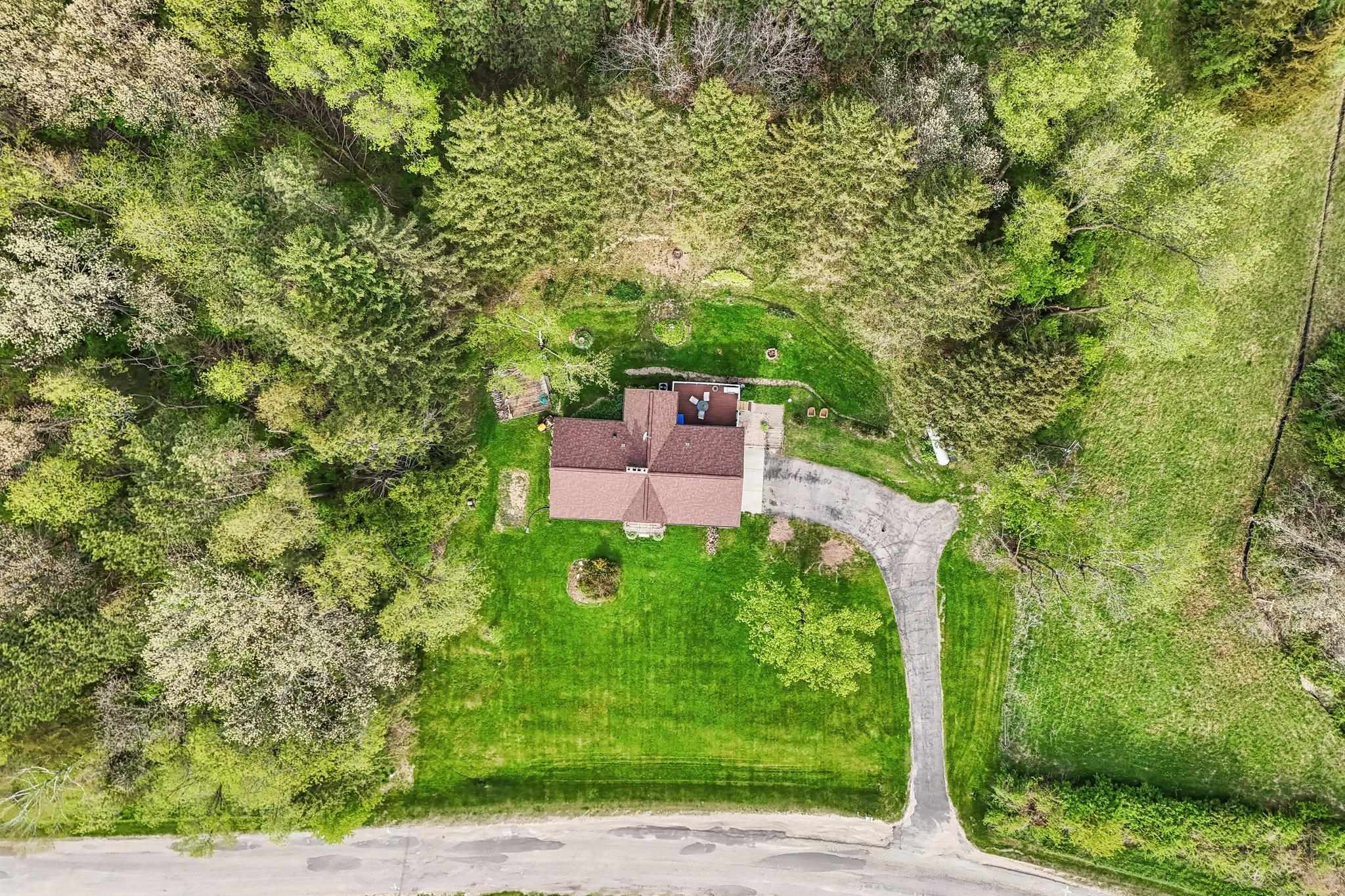 5030 South Valley Road Black Earth, WI 53515 - Photo 49 of 55