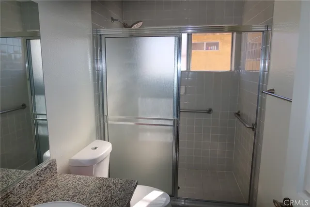 $2,800 | 735 West 10th Street, Unit 4, San Pedro, CA 90731