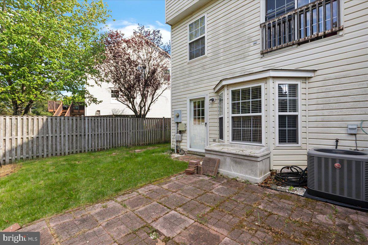 8448 Tackhouse Loop Gainesville, VA 20155 - Photo 34 of 39