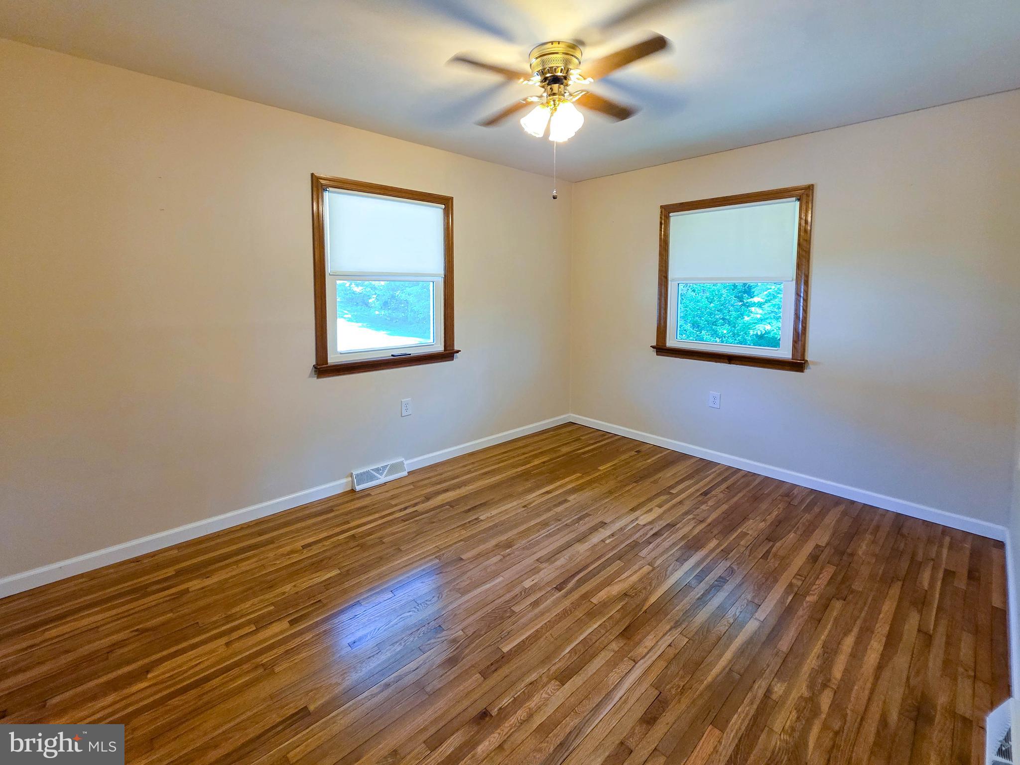 8522 Neck Road Williamsport, MD 21795 - Photo 20 of 56 Bedroom # 3 upper level