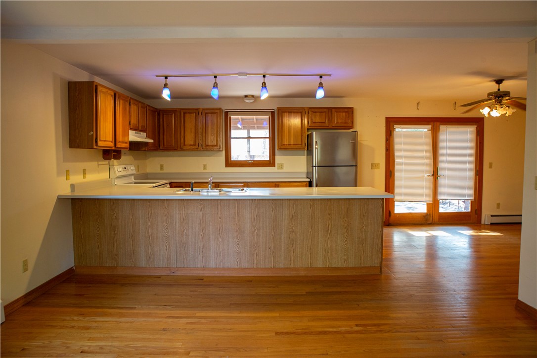 122 Canonchet Road Hopkinton, RI 02832 - Photo 16 of 32
