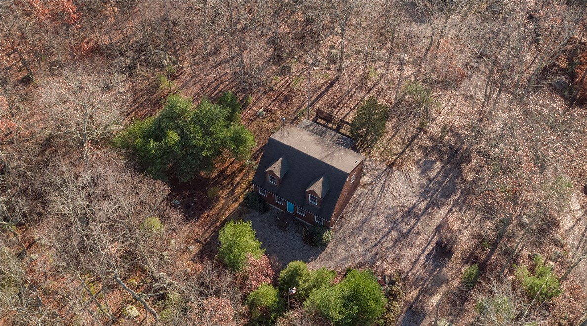 122 Canonchet Road Hopkinton, RI 02832 - Photo 2 of 32