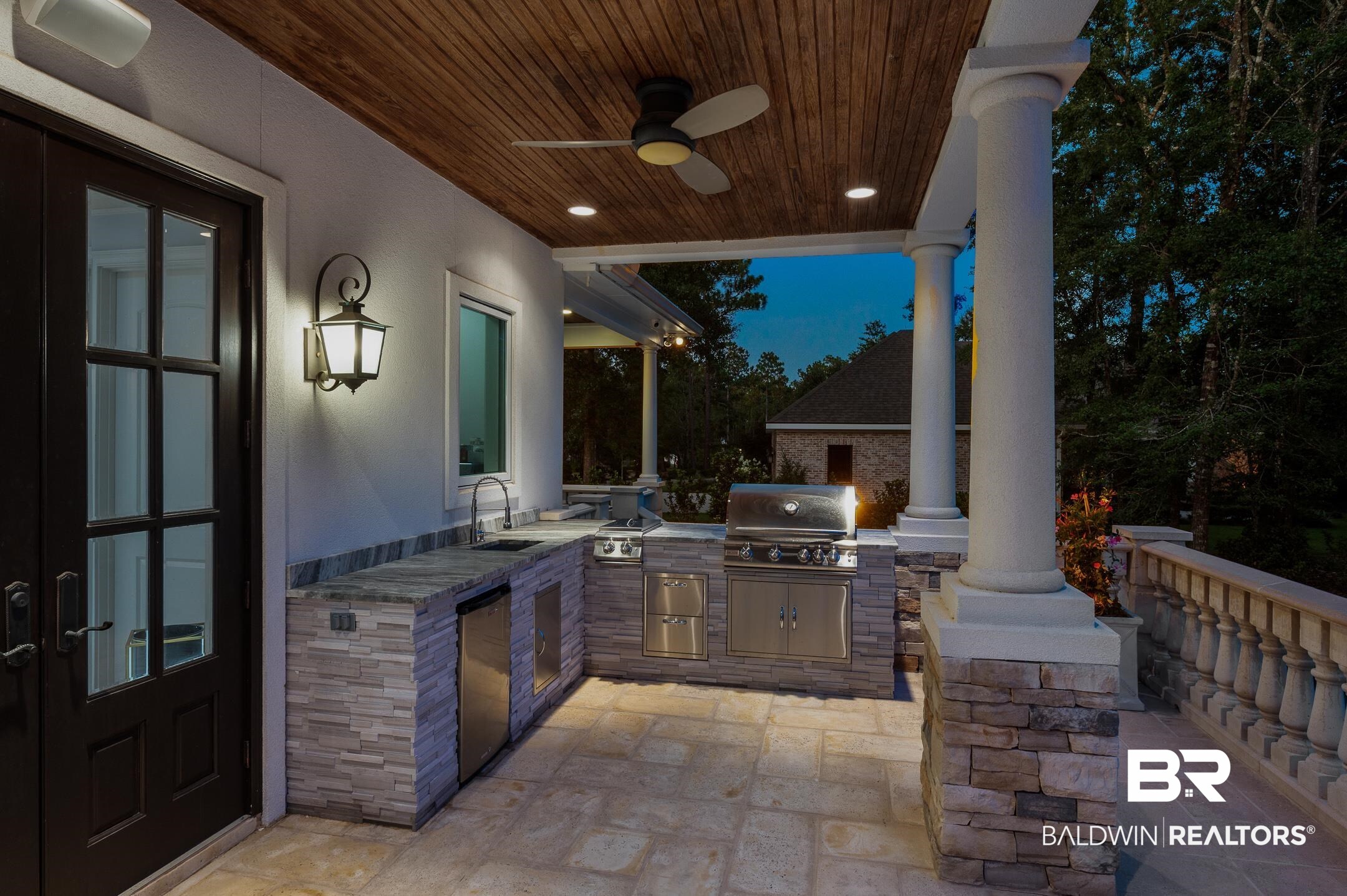 11459 Redfern Road Daphne, AL 36526 - Photo 46 of 50 Twilight Outdoor Kitchen