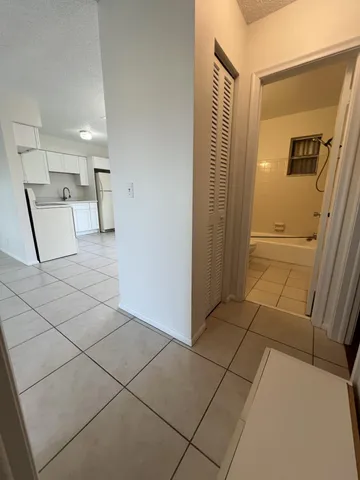 $1,900 | 2845 Duke Lane, Delray Beach, FL 33445