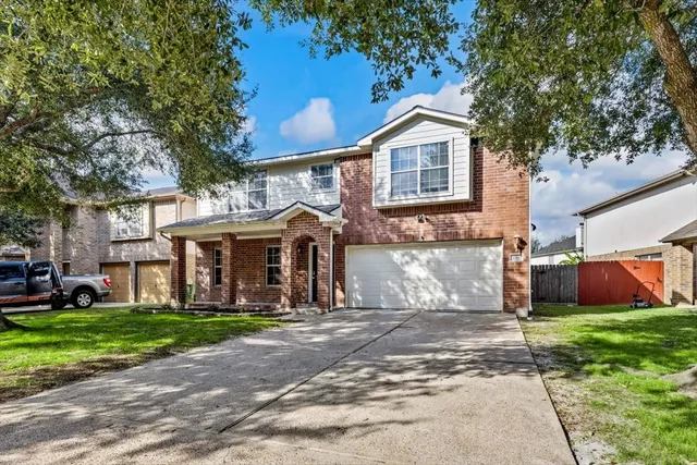 $2,300 | 158 Bristol Bend Lane, Dickinson, TX 77539