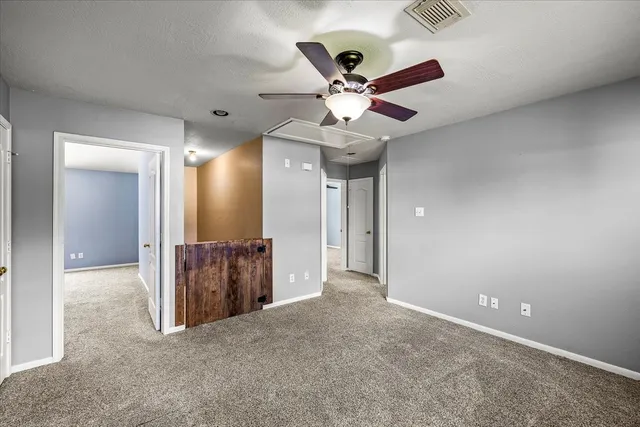 $2,300 | 158 Bristol Bend Lane, Dickinson, TX 77539