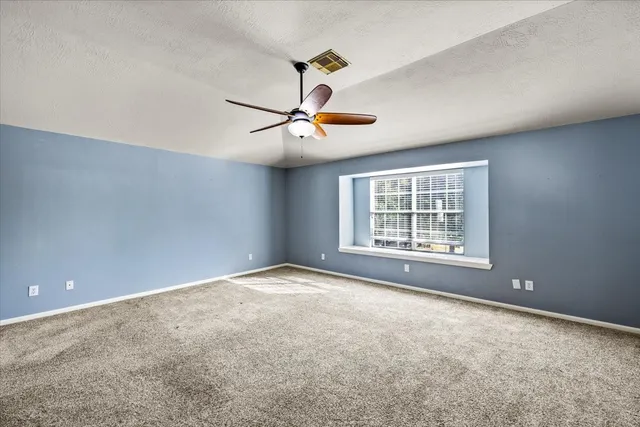 $2,300 | 158 Bristol Bend Lane, Dickinson, TX 77539