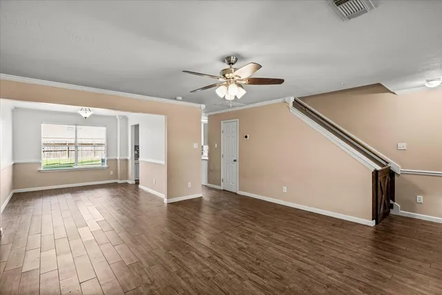 $2,300 | 158 Bristol Bend Lane, Dickinson, TX 77539