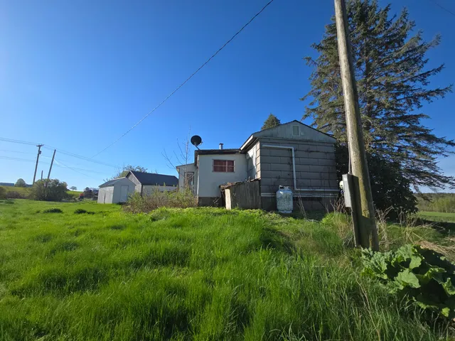 $103,000 | 166 Belfast Road, Knox, ME 04986