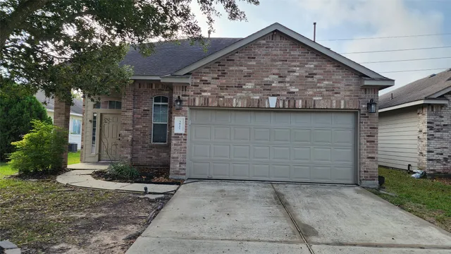 $2,200 | 3911 Falvel Cove Drive, Spring, TX 77388