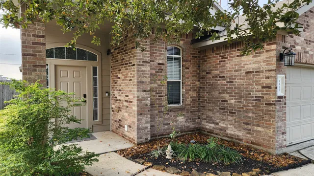 $2,200 | 3911 Falvel Cove Drive, Spring, TX 77388