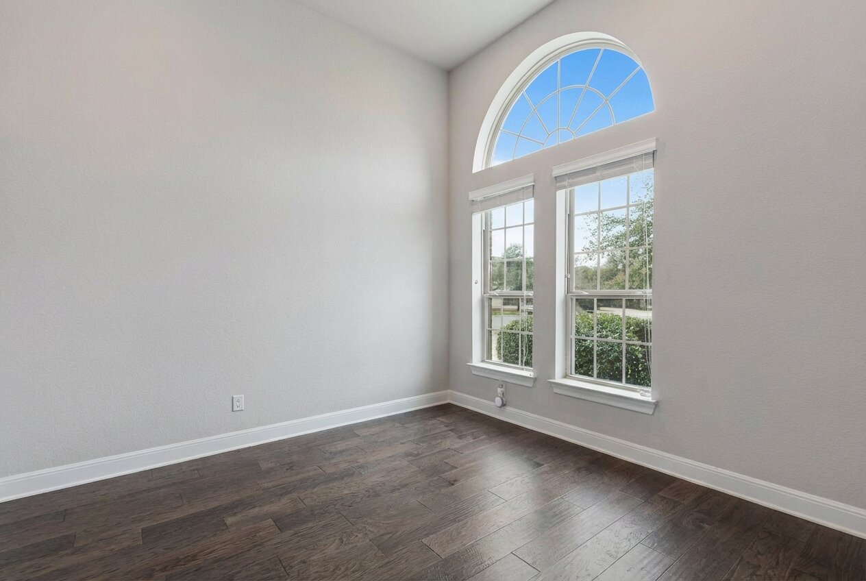 3028 Silvergrass Cove Leander, TX 78641 - Photo 8 of 38