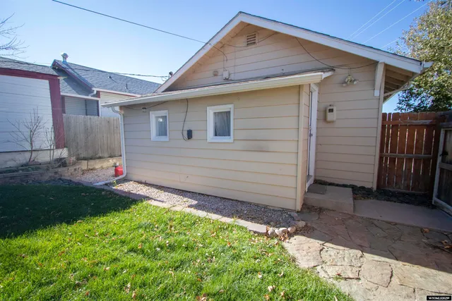 $169,900 | 1003 South Cherry Street, Casper, WY 82604