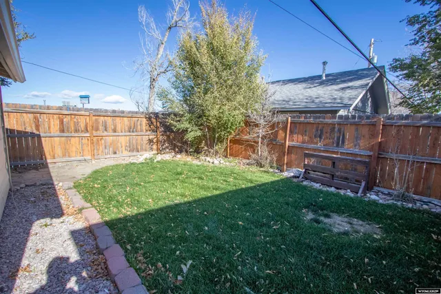 $169,900 | 1003 South Cherry Street, Casper, WY 82604
