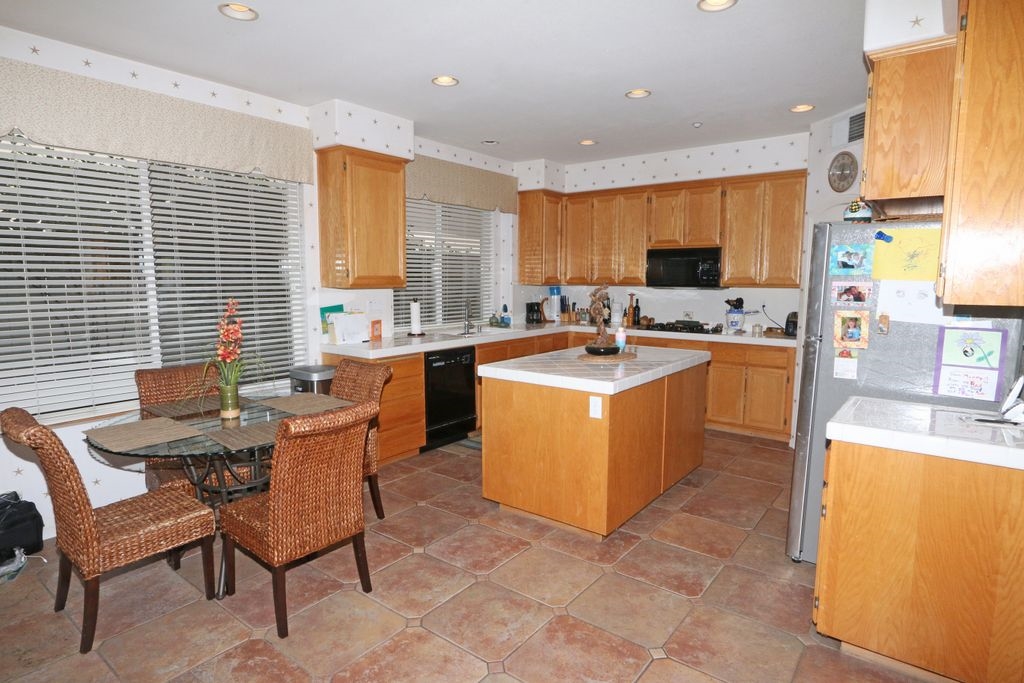 2361 Old Ranch Road Escondido, CA 92027 - Photo 6 of 25
