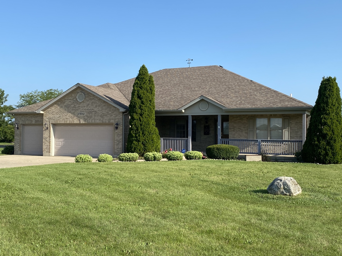 37W042 Hopps Road Elgin, IL 60124 - Photo 1 of 23