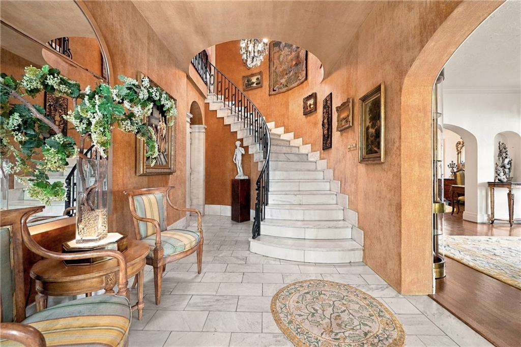 940 Washington Road Pittsburgh, PA 15228 - Photo 7 of 48 Gallery Image 7