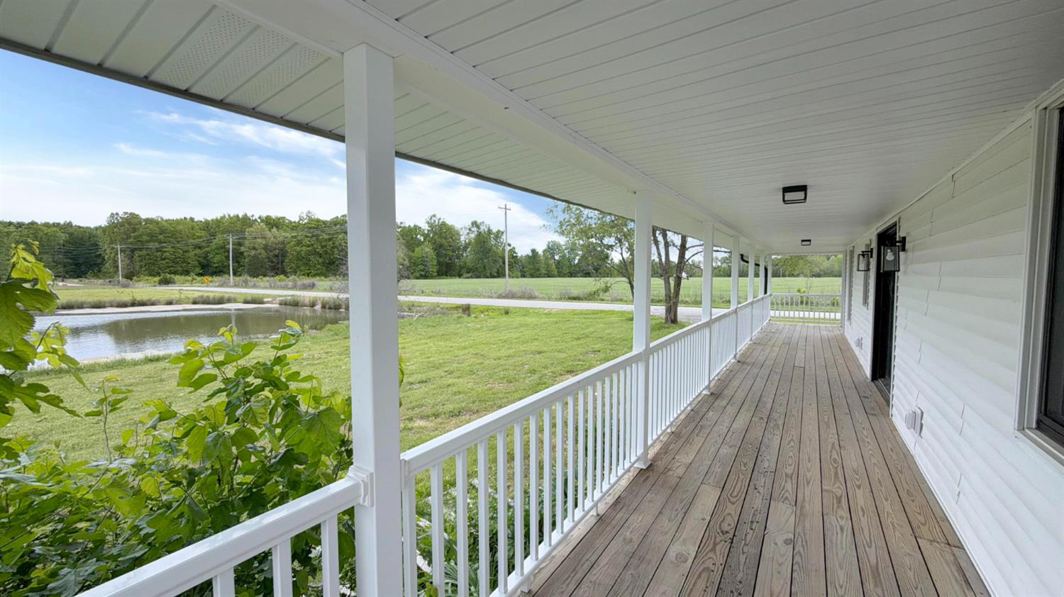 19021 North Hogan Road Aurora, IN 47001 - Photo 15 of 50