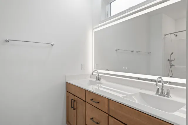 $387,950 | 1575 Meadowview Court, Whitewater, WI 53190