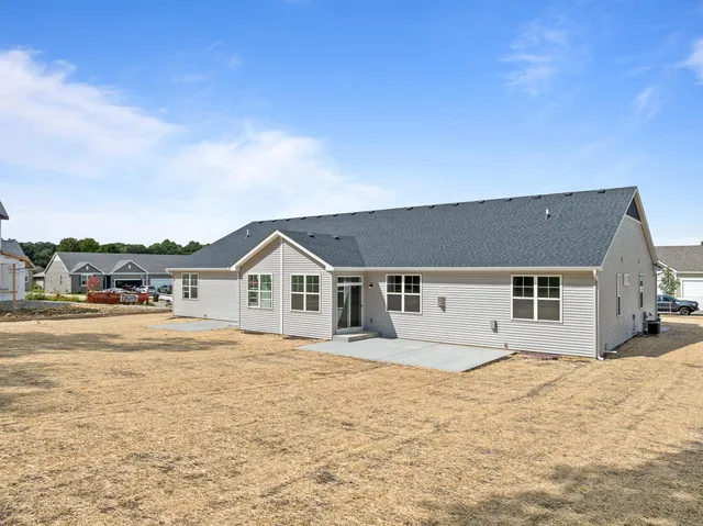 $387,950 | 1575 Meadowview Court, Whitewater, WI 53190