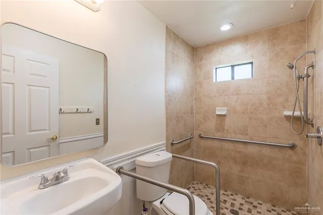 $215,000 | 2616 King Drive, Donna, TX 78537