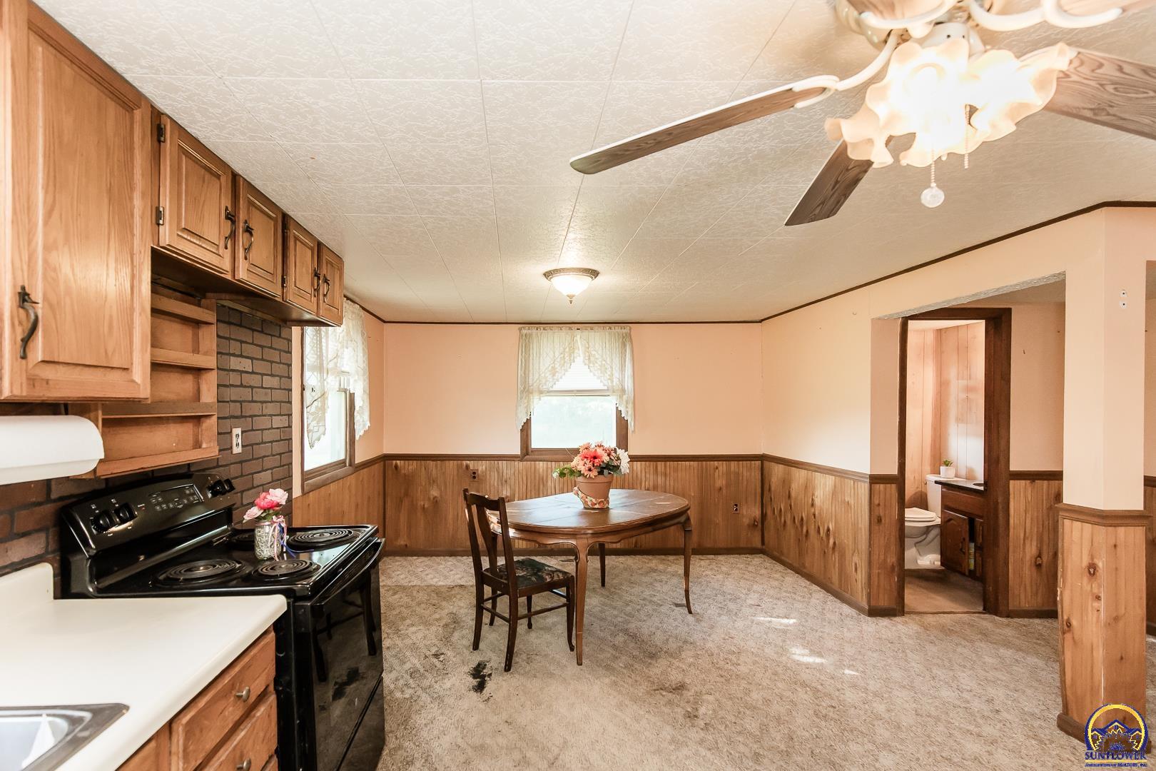 12140 Miller Road Harveyville, KS 66431 - Photo 42 of 99