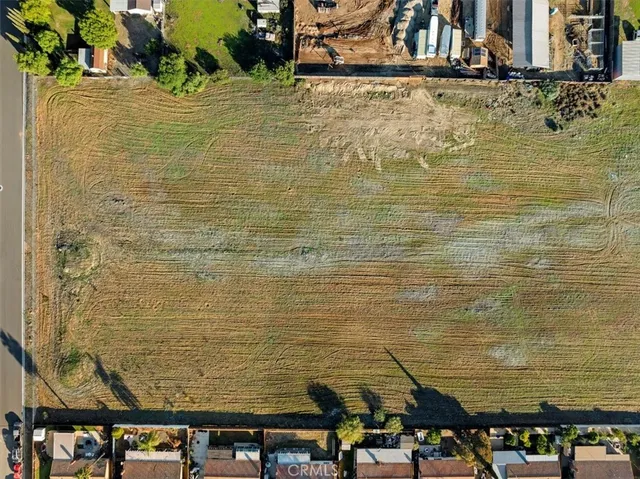 $1,900,000 | 9061 Limonite Avenue, Jurupa Valley, CA 92509