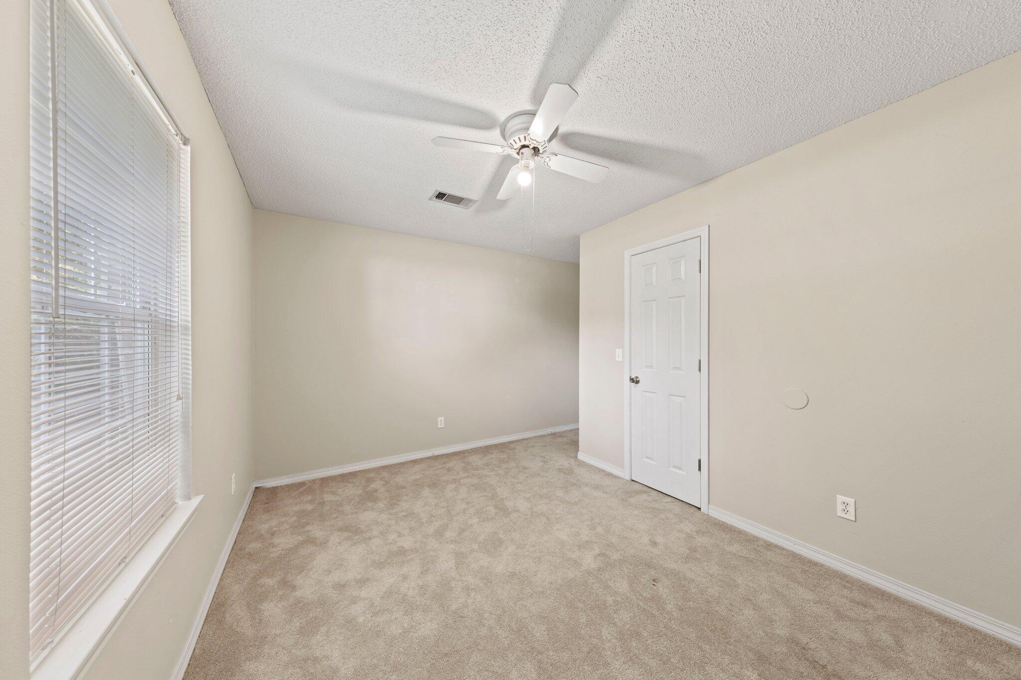 9400 North North Loop Road Pensacola, FL 32507 - Photo 19 of 33 Moore Media_18