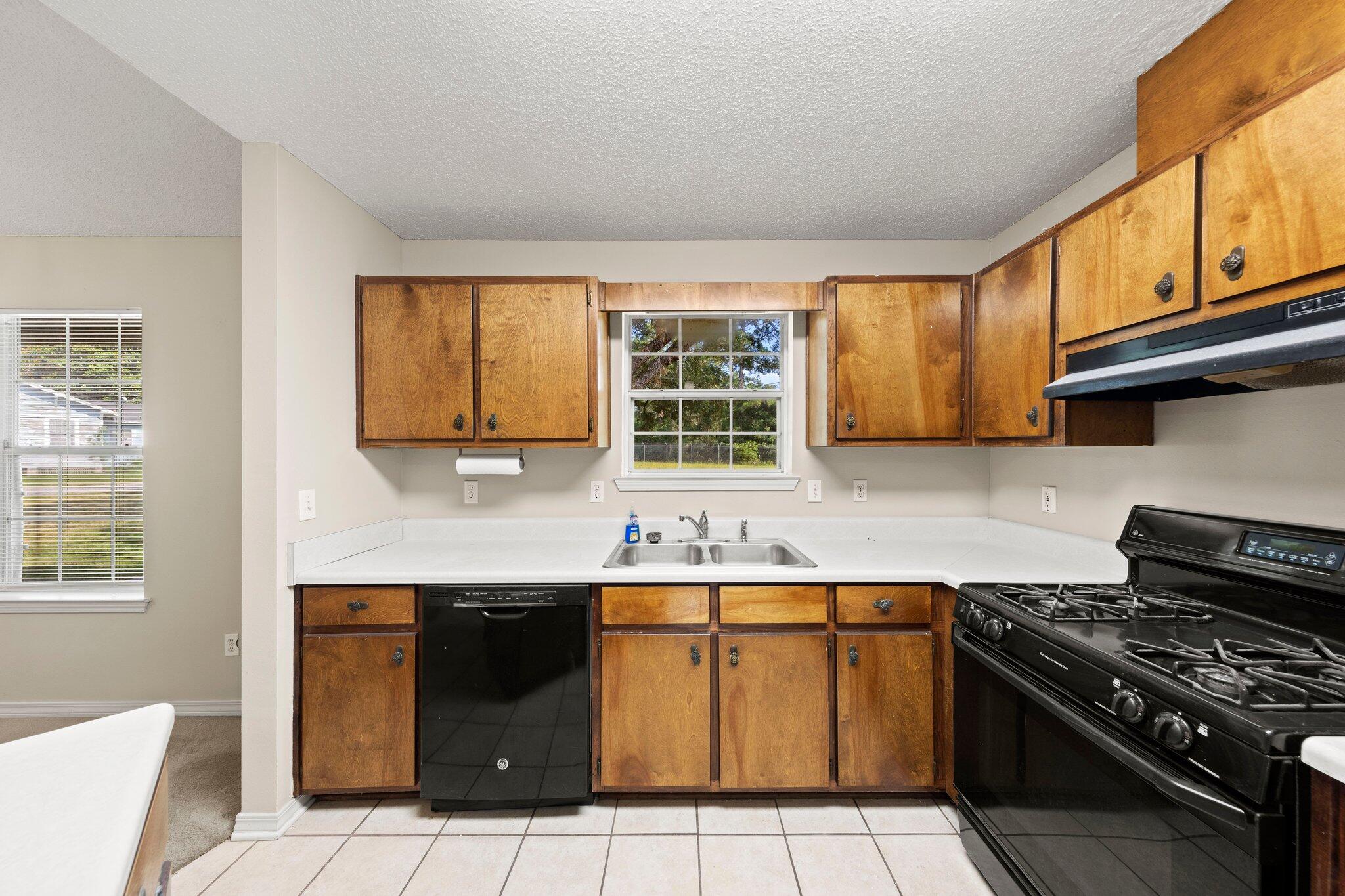 9400 North North Loop Road Pensacola, FL 32507 - Photo 8 of 33 Moore Media_6